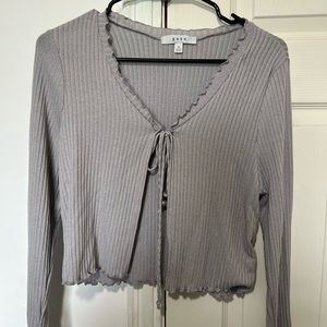 Gaze tie sweater!
